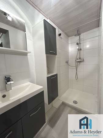 Dusche Fitnessraum