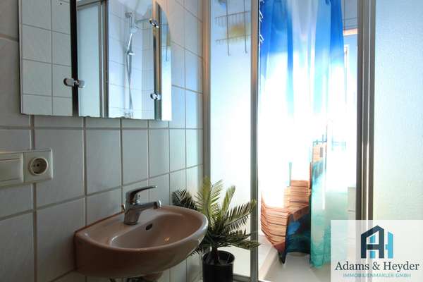 Badezimmer 2, Bild 2