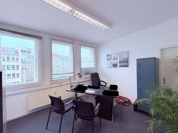 Büro 5, 2.OG