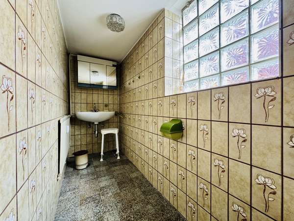 Badezimmer KG