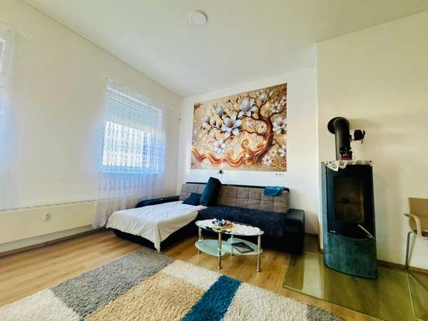 EG links Wihnzimmer