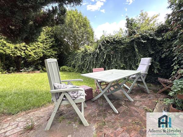 Sitzfläche im Garten