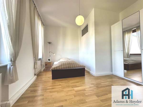 Schlafzimmer, Bild 2