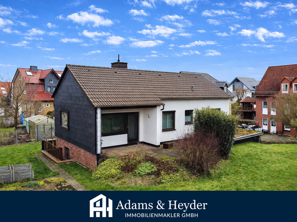 Reserviert - Einfamilienhaus mit tollem Garten in Heckershausen