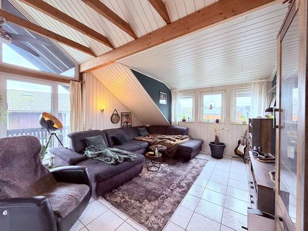 Wohnzimmer, DG