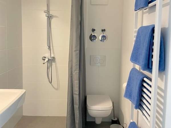Badezimmer, App.12
