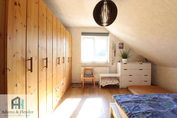 Schlafzimmer Bild 2