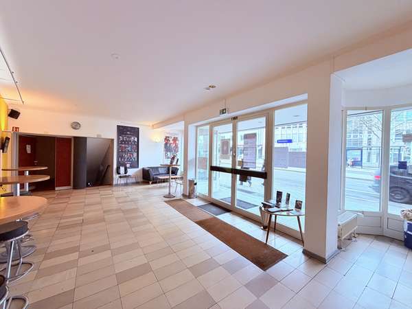 Foyer Kino, Bild 2