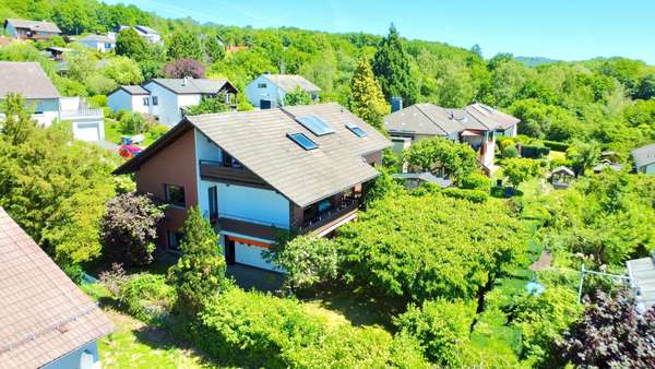 Großzügiges, sonniges & gepflegtes Einfamilienhaus mit perfekter Fernsicht