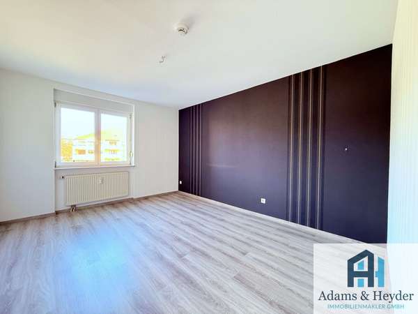 Schlafzimmer 1, Bild1