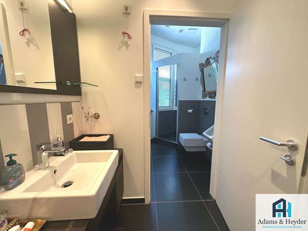 Badezimmer 1. Obergeschoss