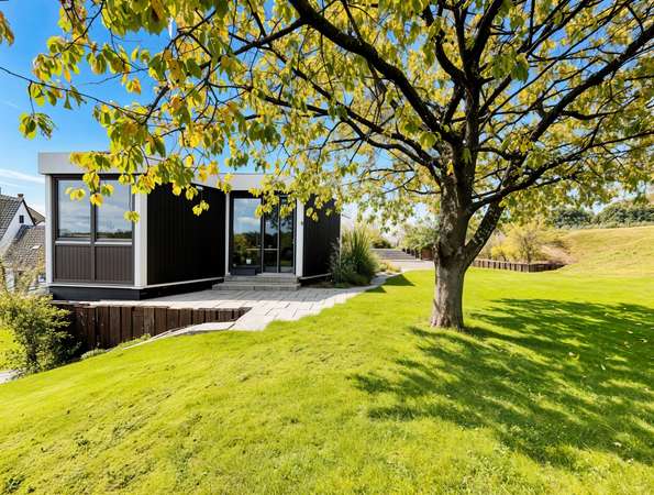 Kleine Terrasse Wohnung im OG