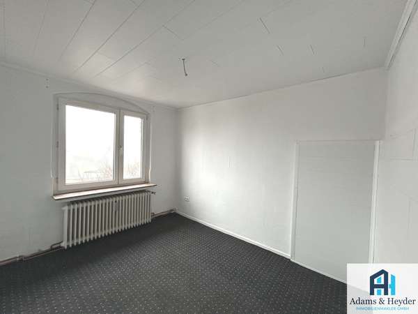 Zimmer 4, 2. OG