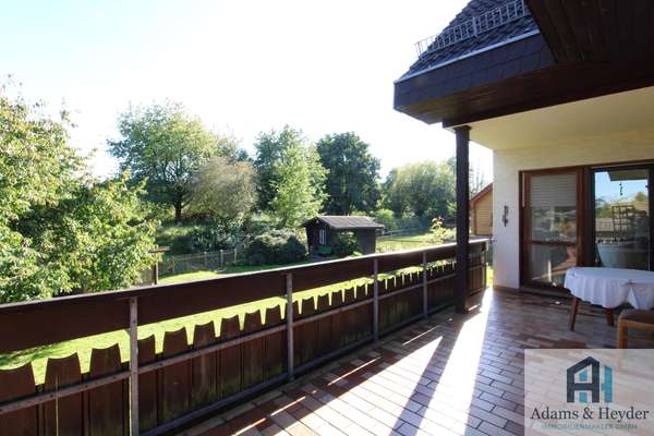 Balkon EG Bild 2