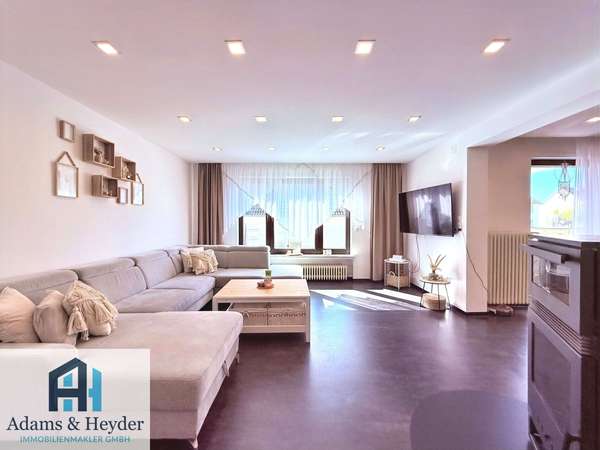 Wohnzimmer, Bild 1
