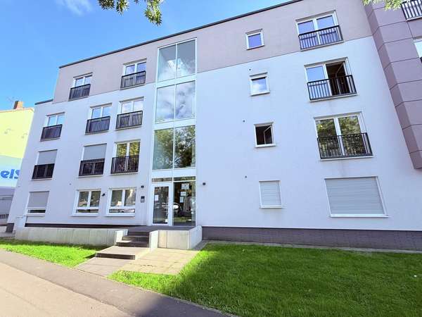 Preisreduktion: Wohnungspaket mit 11 WE in KfW-Effizienzhaus in KS-Unterneustadt, Top-Vermietbarkeit