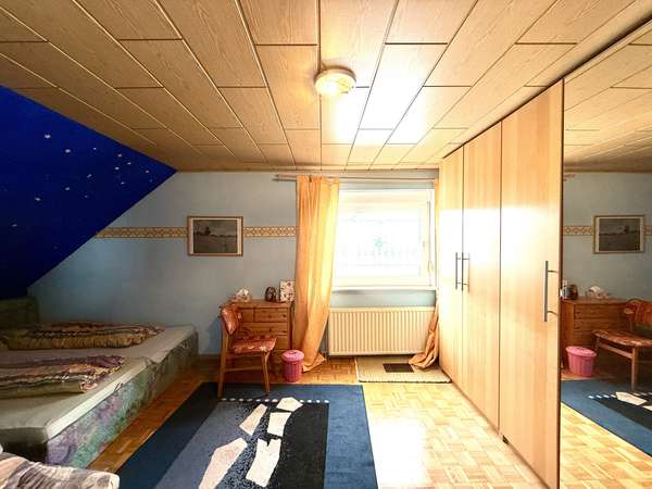 Schlafzimmer 4 (DG)