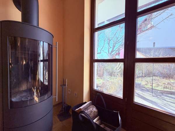 neuer Holzofen im Wohnzimmer