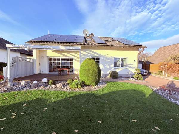 Sonniges, modernisiertes Einfamilienhaus in Niederzwehren, zeitnah frei