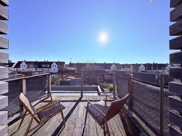 sonnige Dachterrasse, Bild 1