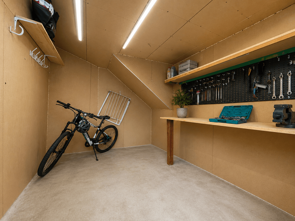 KG Fahrradwerkstatt (mit KI aufgeräumt)
