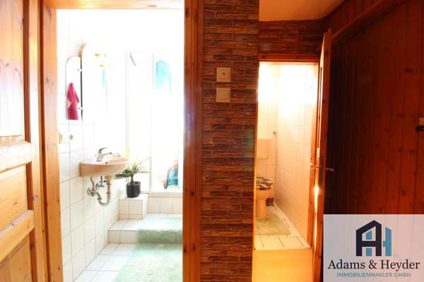 Badezimmer 2 und Gäste-WC
