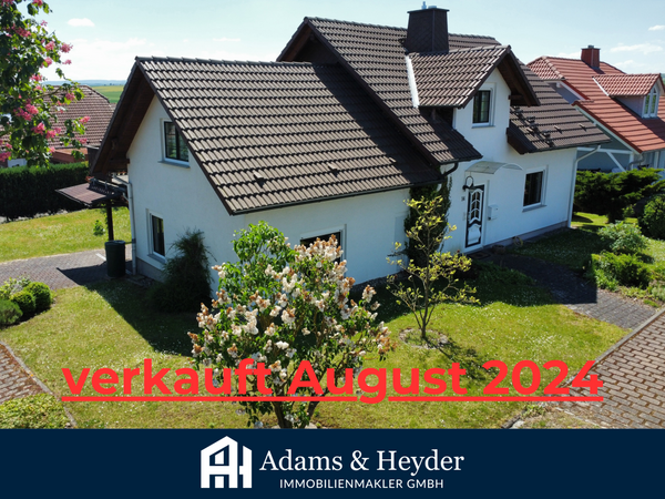 Sehr ruhig & sonnig gelegenes, großzügig geschnittenes Einfamilienhaus in Grebenstein