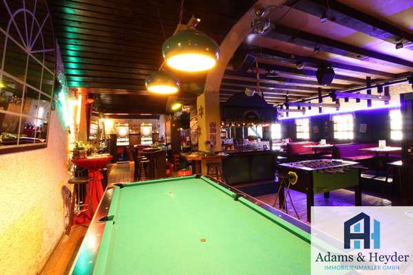 Billard & Tischkicker
