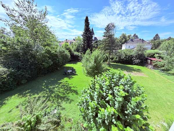 Blick in den Garten vom 1.OG