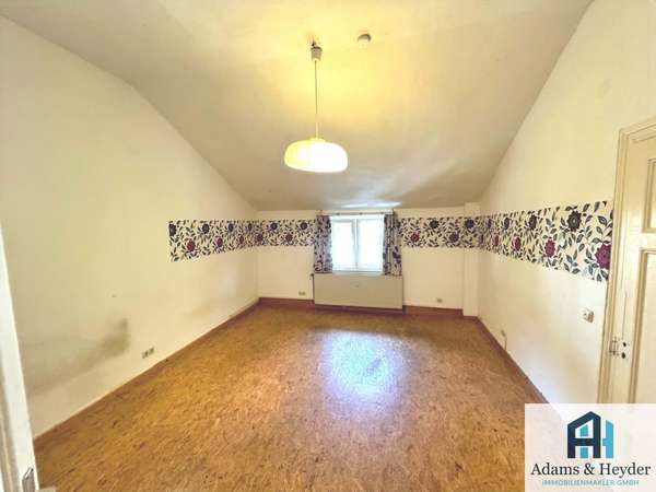 Schlafzimmer  2, DG