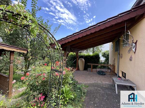 Überdachte Terrasse