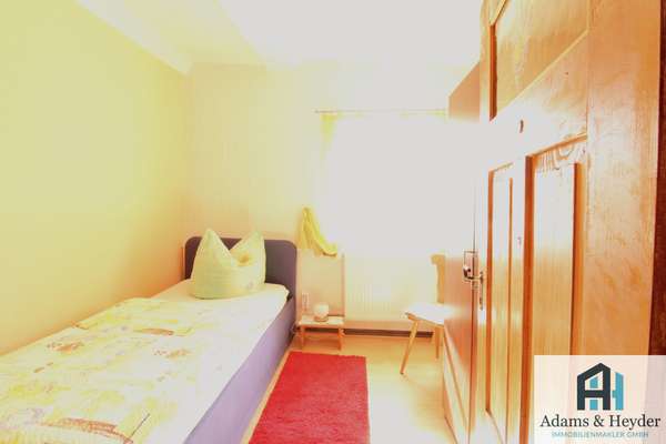 Schlafzimmer 5