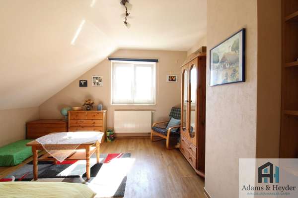 Schlafzimmer 2 Bild 2
