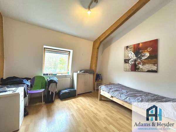 Schlafzimmer, 1.OG