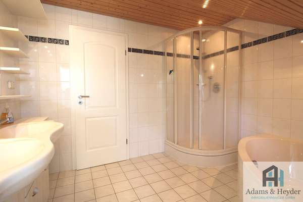 Badezimmer Hotel Suite Bild 2