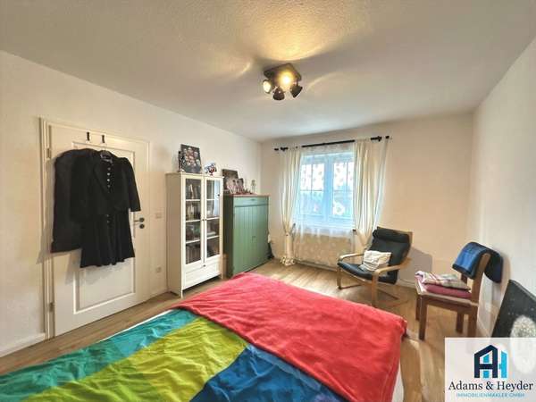 Schlafzimmer 1 UG