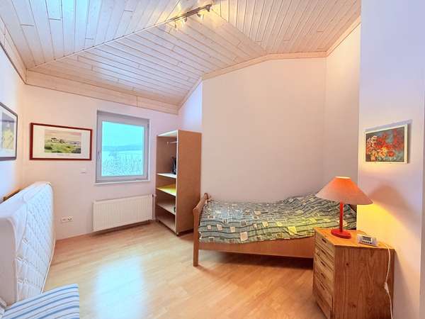 Schlafzimmer 3, OG