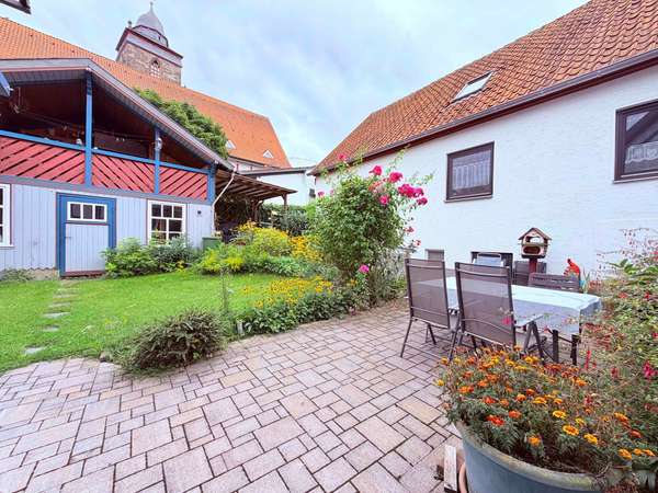 Terrasse 2 im Garten