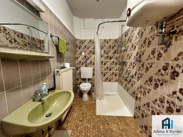 Badezimmer EG