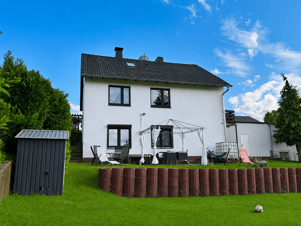 Außen hinten links