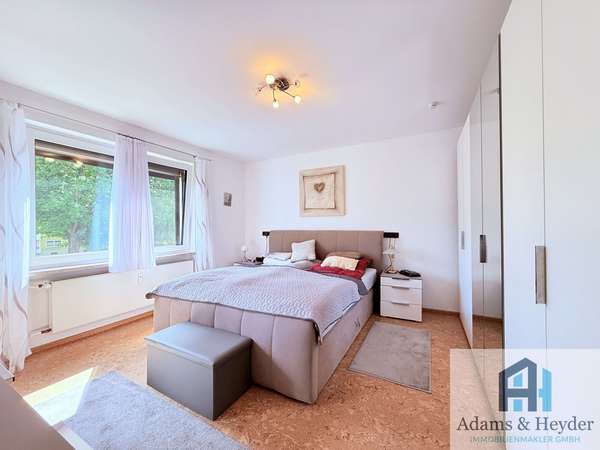 Schlafzimmer 2, 1.OG