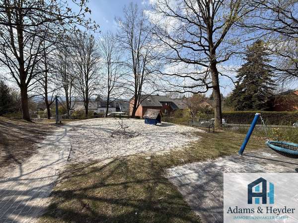 Spielplatz, Bild 2