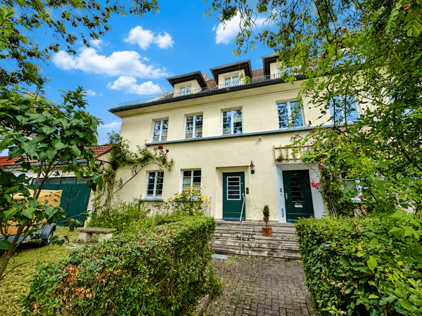 Außen vorne
