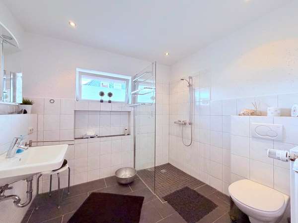 Badezimmer 2, EG