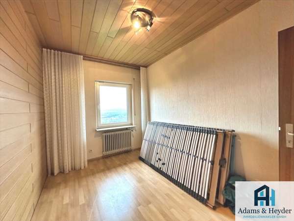 Schlafzimmer 2, EG