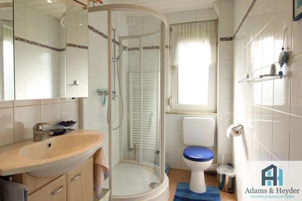 Badezimmer EG