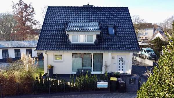 Straßenansicht