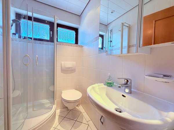 Badezimmer 1, EG