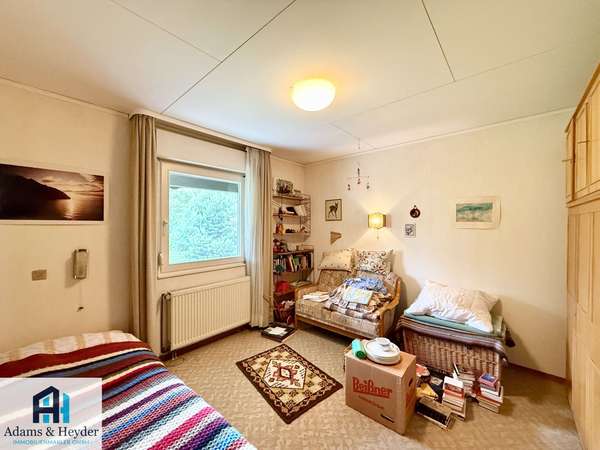 Schlafzimmer 2 (EG)