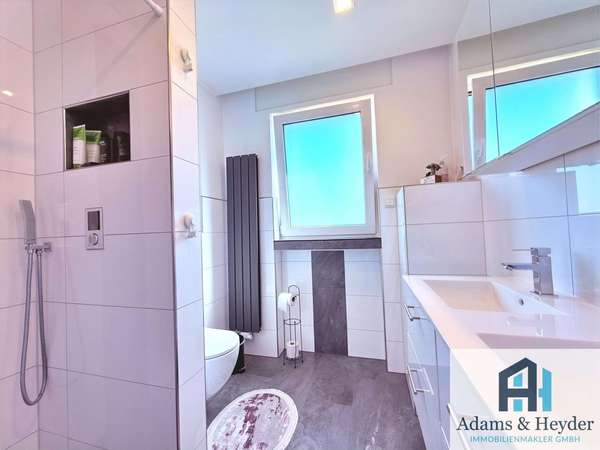Badezimmer 2, 1.OG